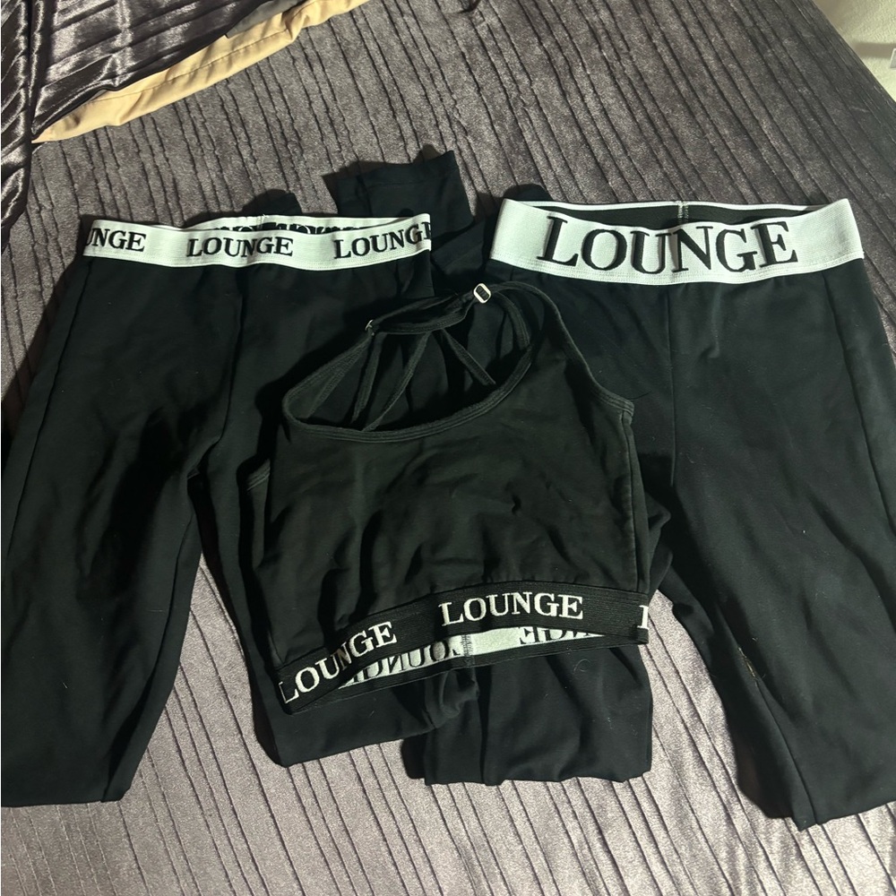 Lounge set small lot